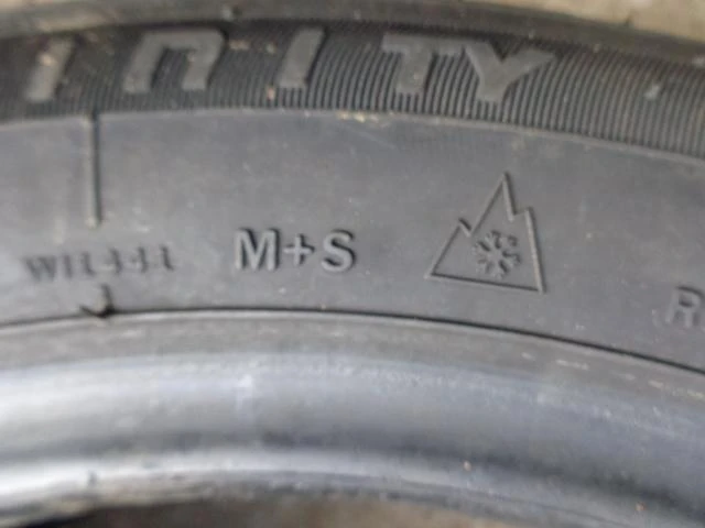 Гуми Зимни 185/55R15, снимка 4 - Гуми и джанти - 20296834