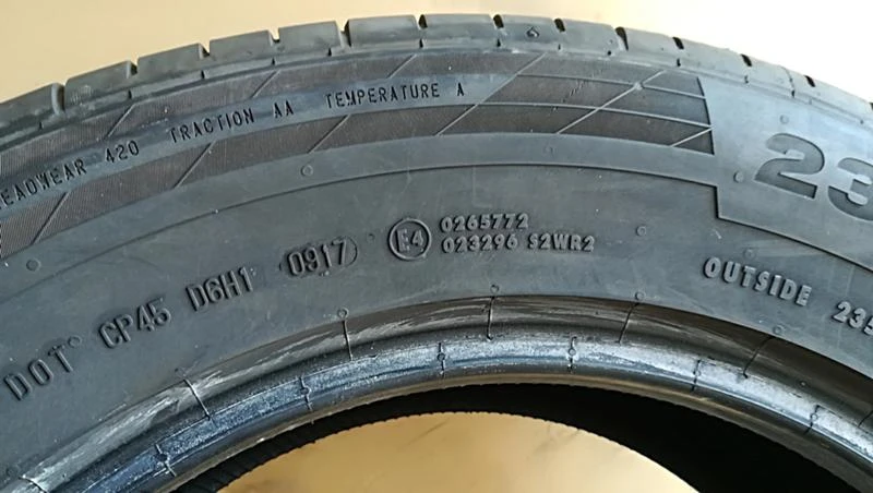 Гуми Летни 235/60R18, снимка 10 - Гуми и джанти - 25714240