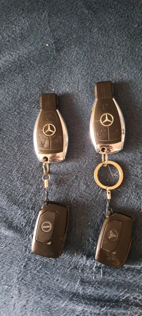 Mercedes-Benz E 320, снимка 17