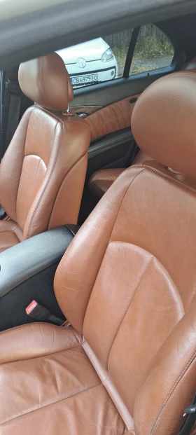 Mercedes-Benz E 320, снимка 6