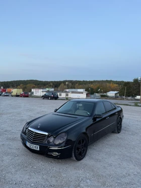 Mercedes-Benz E 320, снимка 1