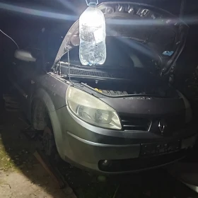 Renault Scenic 2.0 16v, снимка 2