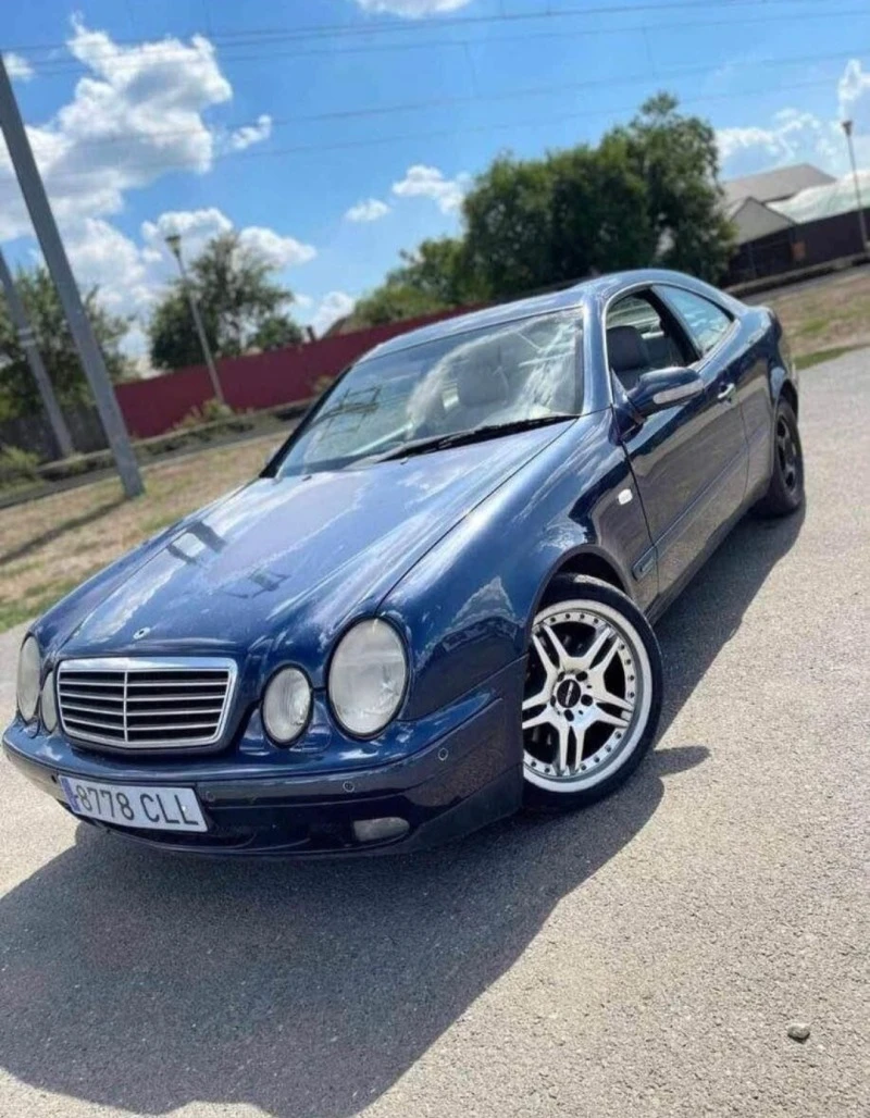 Mercedes-Benz CLK 320 бензин автомат , снимка 1 - Автомобили и джипове - 43084195