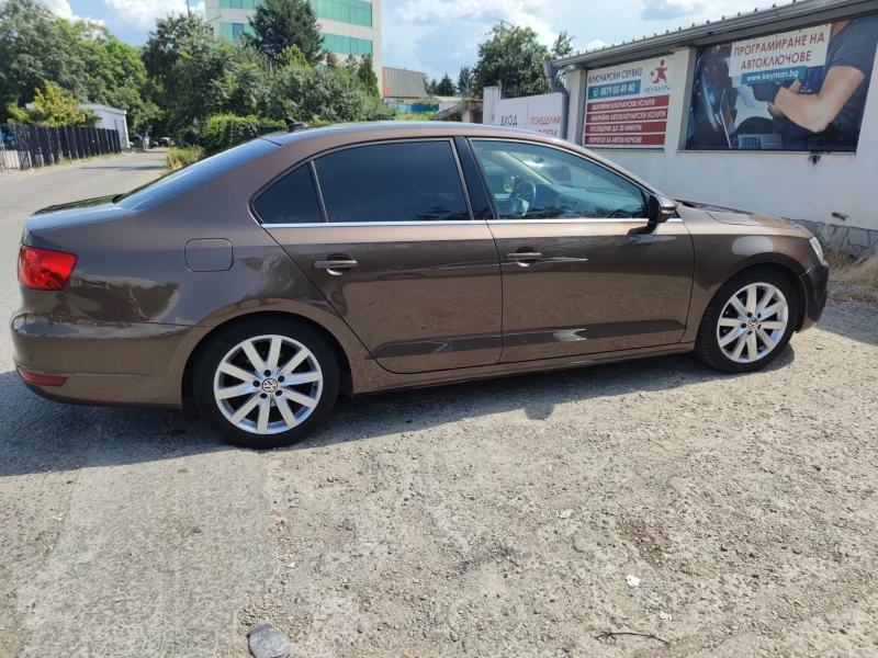 VW Jetta, снимка 1 - Автомобили и джипове - 46945316