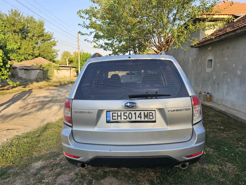 Subaru Forester 2.0 бензин , снимка 4 - Автомобили и джипове - 47178522