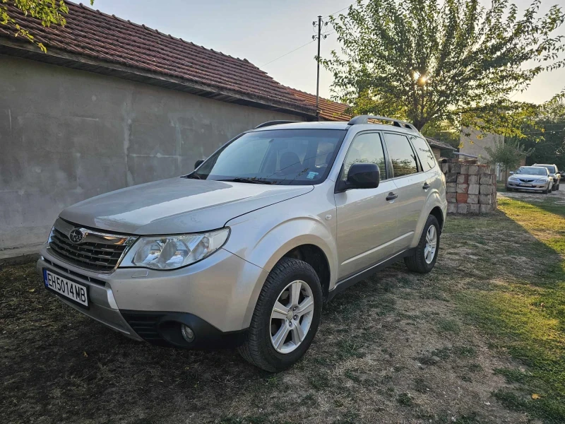 Subaru Forester 2.0 бензин , снимка 1 - Автомобили и джипове - 47178522