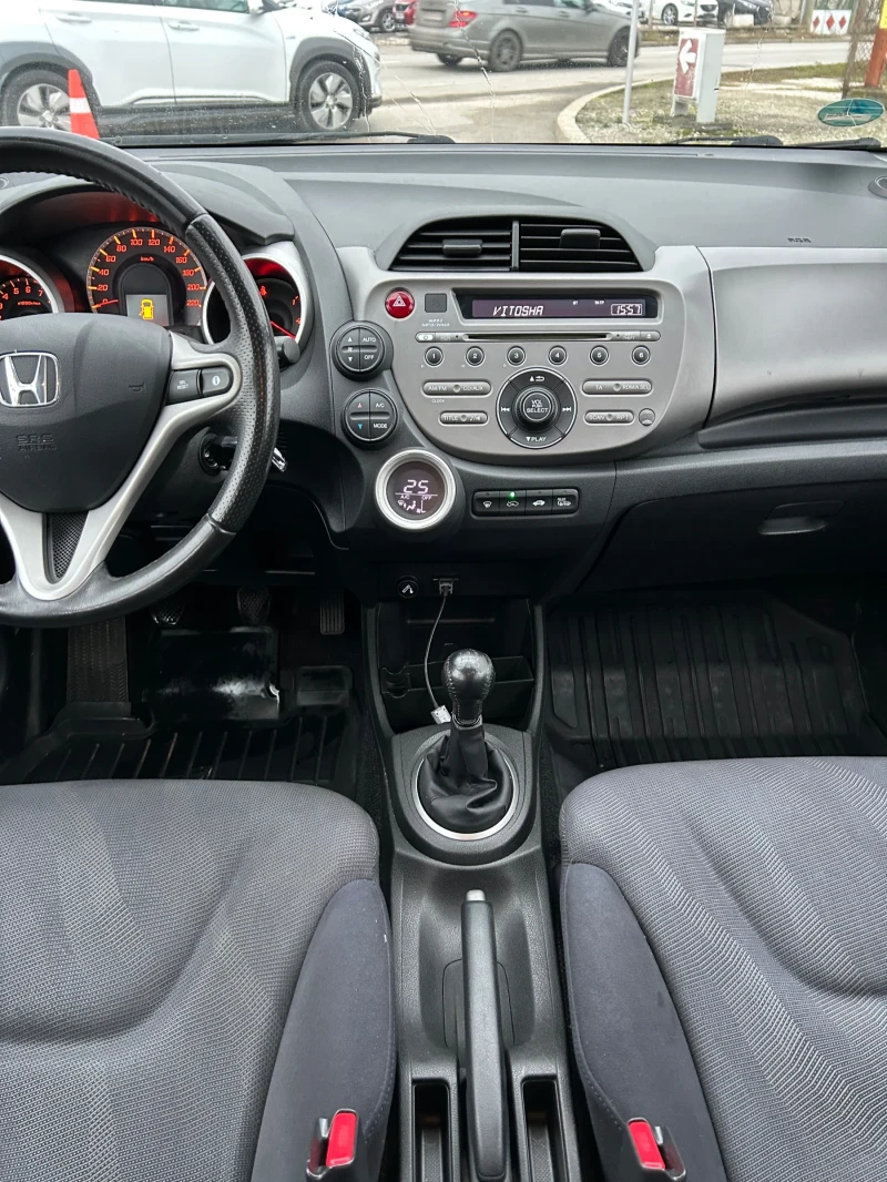 Honda Jazz 1.4, снимка 10 - Автомобили и джипове - 48299911