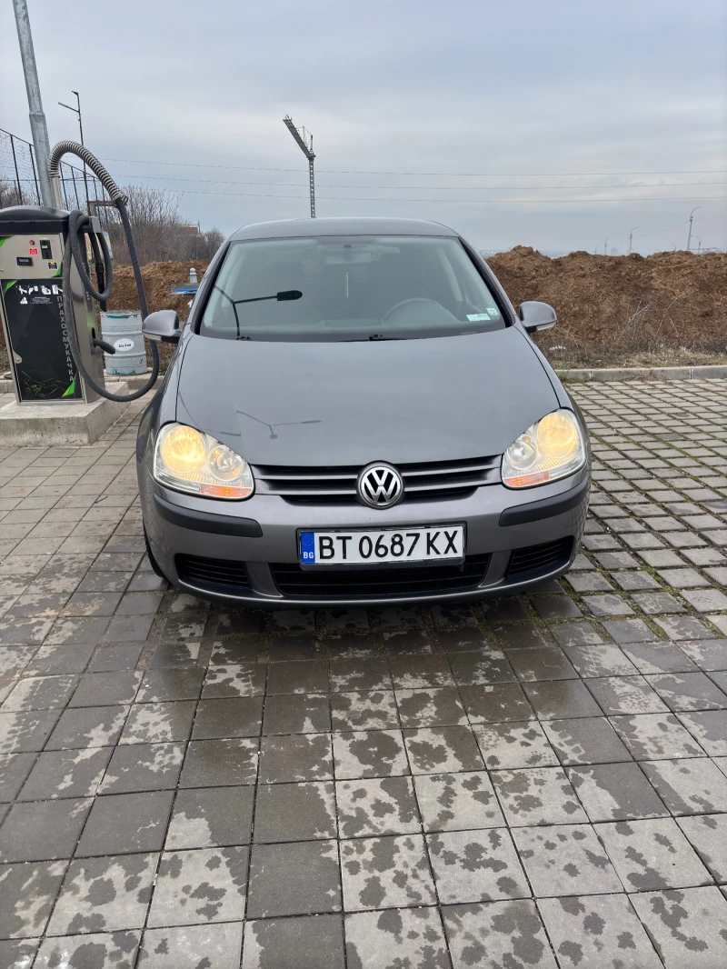 VW Golf, снимка 1 - Автомобили и джипове - 48592172