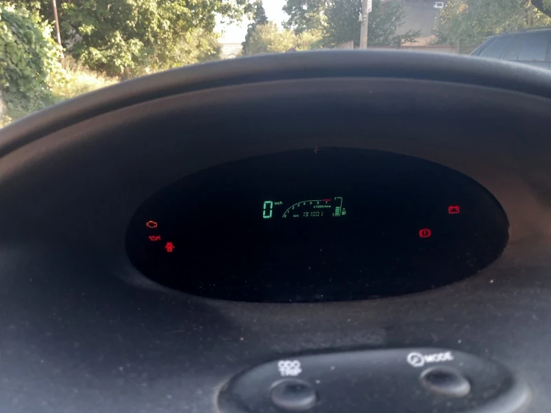 Toyota Yaris, снимка 6 - Автомобили и джипове - 52238985