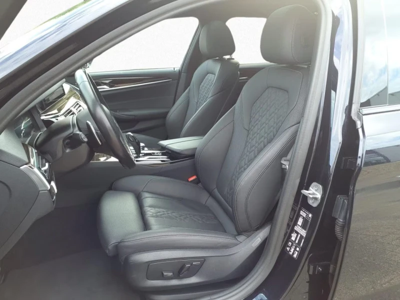 BMW 535 d/xDRIVE/340HP/M-SPORT/TOURING/PANO/LED/H&K/709f, снимка 9 - Автомобили и джипове - 51616066