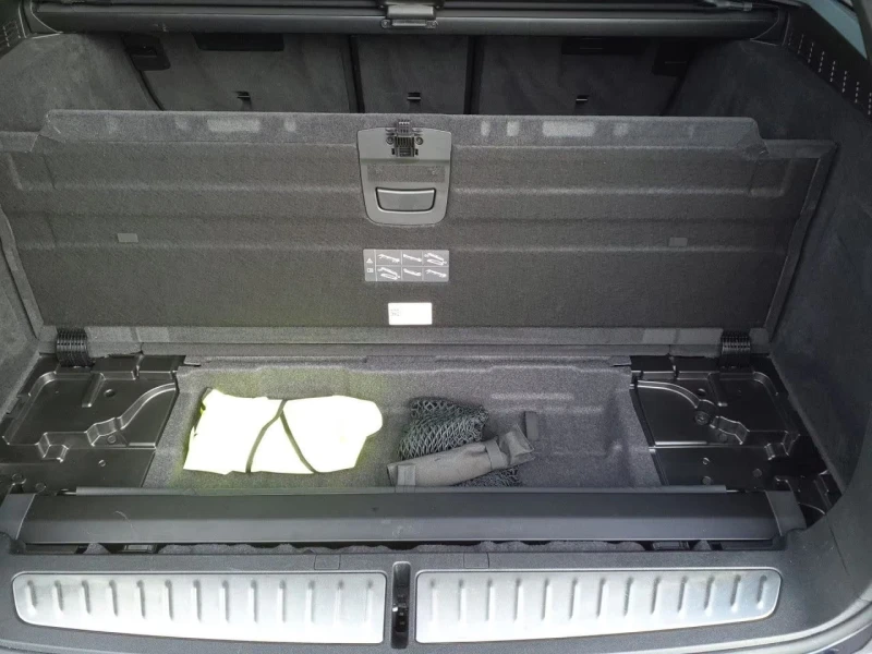 BMW 535 d/xDRIVE/340HP/M-SPORT/TOURING/PANO/LED/H&K/709f, снимка 7 - Автомобили и джипове - 51616066