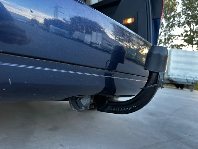 VW Touran, снимка 12 - Автомобили и джипове - 52772568