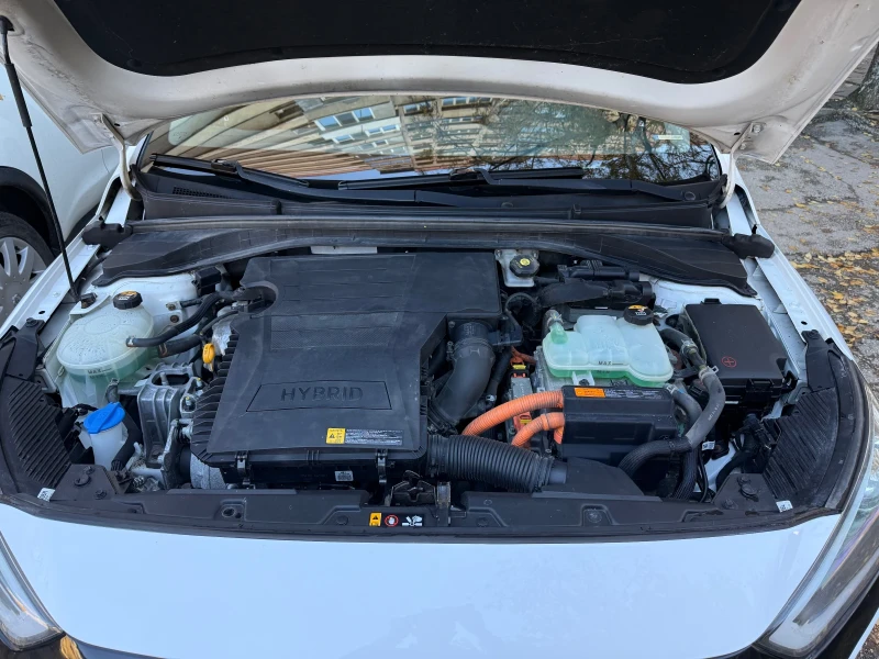 Hyundai Ioniq Hyundai Ioniq  1.6 HYBRID, снимка 17 - Автомобили и джипове - 52528986