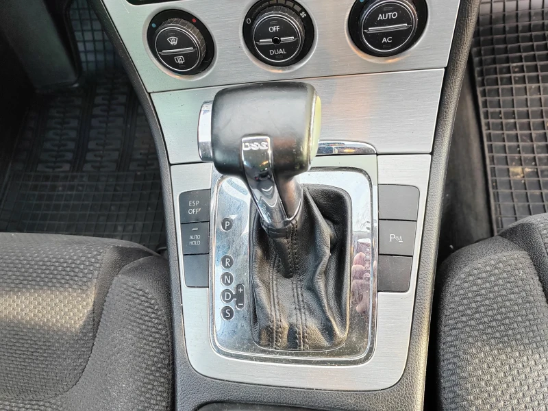 VW Passat, снимка 10 - Автомобили и джипове - 52722038