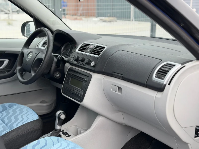 Skoda Roomster АВТОМАТ / БЕНЗИН С ГАЗ, снимка 8 - Автомобили и джипове - 52883609
