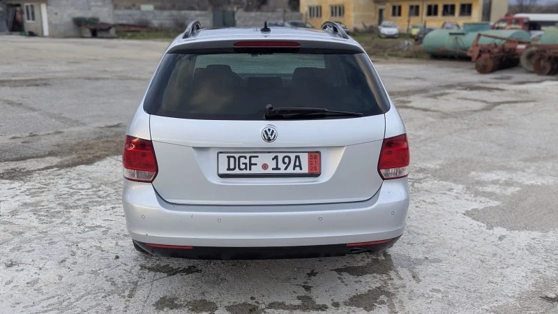 VW Golf Variant 2.0 TDI Full extra , снимка 5 - Автомобили и джипове - 53060947