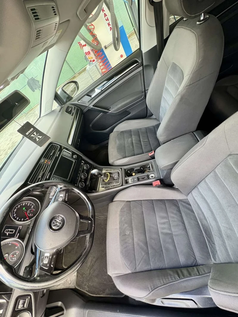 VW Golf, снимка 10 - Автомобили и джипове - 53393707