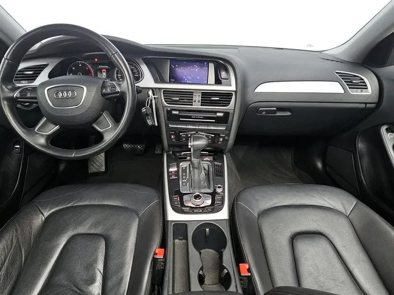 Audi A4 2.0 TDI B8, снимка 7 - Автомобили и джипове - 53267627