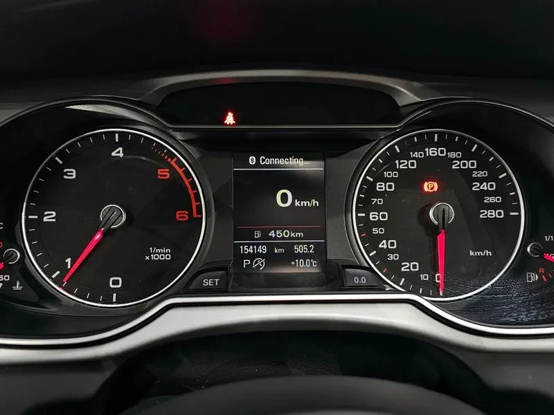Audi A4 2.0 TDI B8, снимка 8 - Автомобили и джипове - 53267627