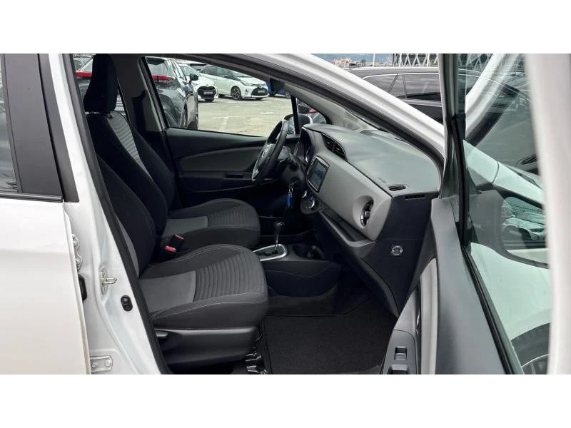 Toyota Yaris 1.5 CVT 5D LUNA, снимка 6 - Автомобили и джипове - 54878087