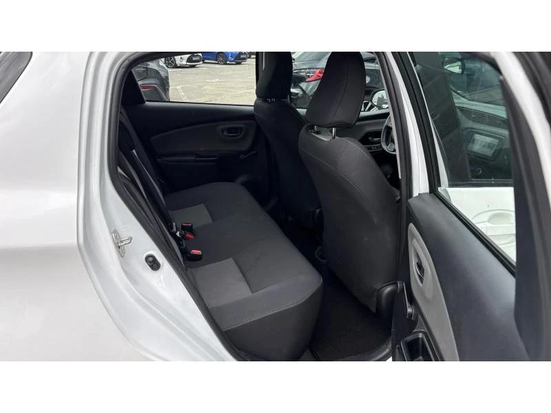 Toyota Yaris 1.5 CVT 5D LUNA, снимка 7 - Автомобили и джипове - 54878087