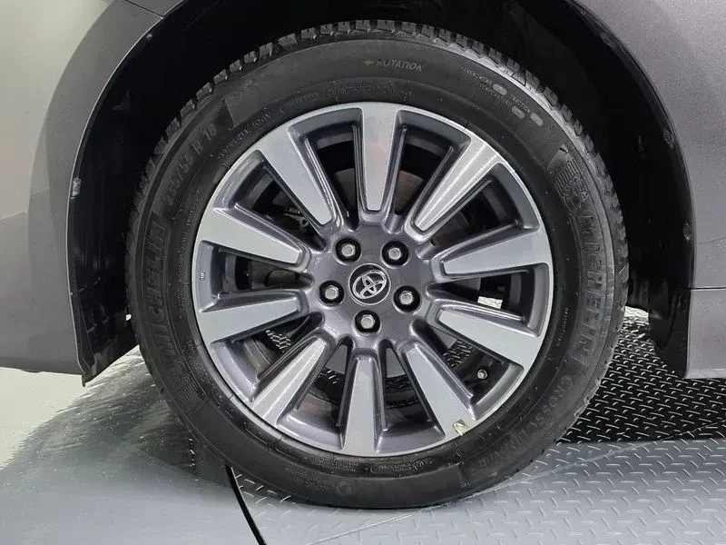 Toyota Sienna 3.5 AWD| 296к.с.| ВКЛ.ТЕХНОТЕСТ и 3м.Г.О, снимка 12 - Автомобили и джипове - 55146927
