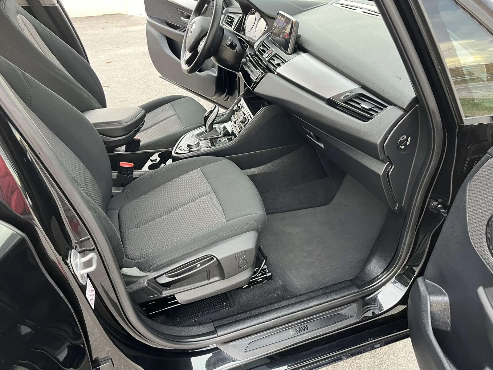 BMW 2 Active Tourer 1.5D 116 EURO 6D FACE NAVI   | Mobile.bg   11