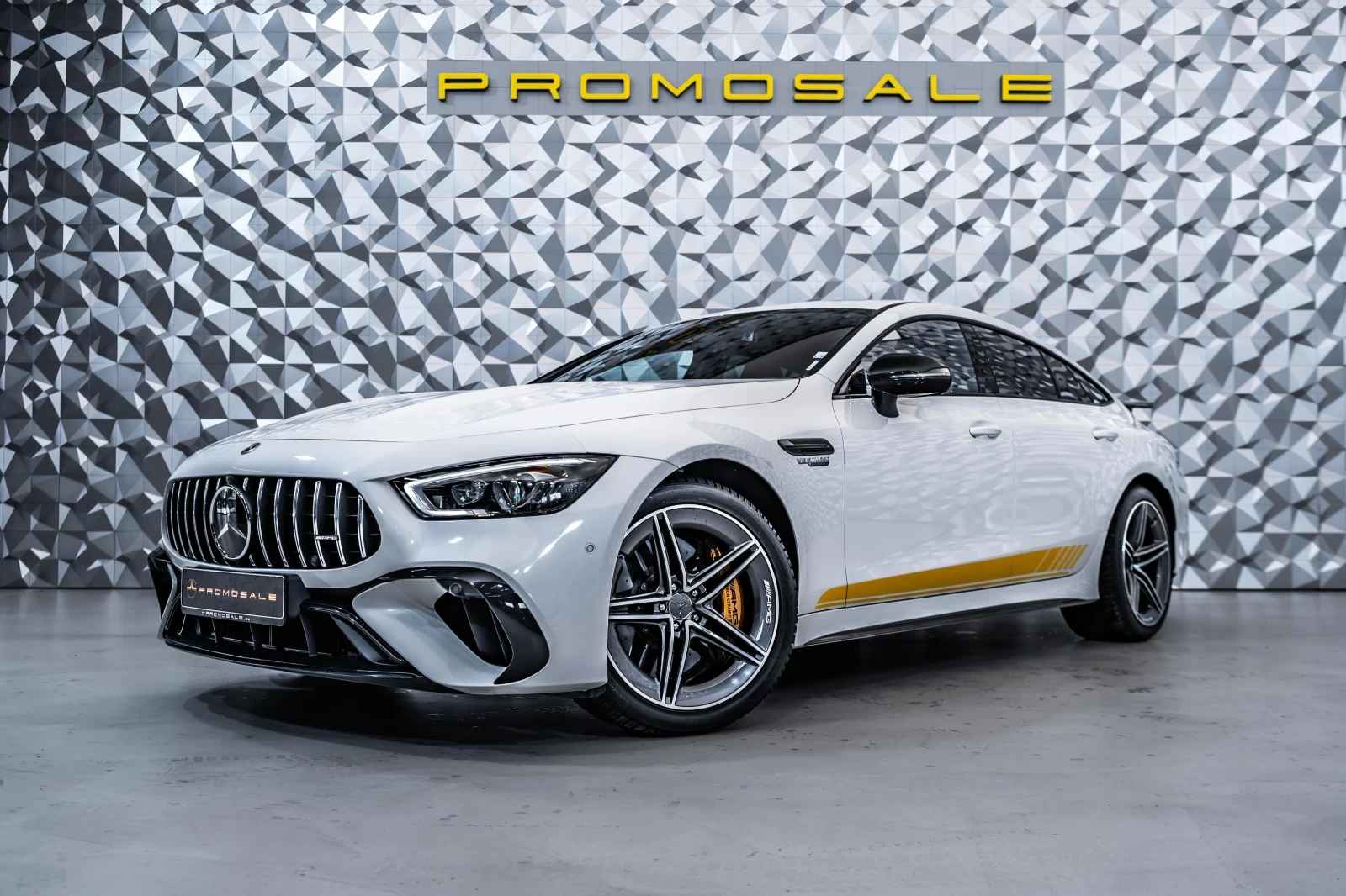 Mercedes-Benz AMG GT 63s E 4M+ * Burmester* Шибедах - изображение 2