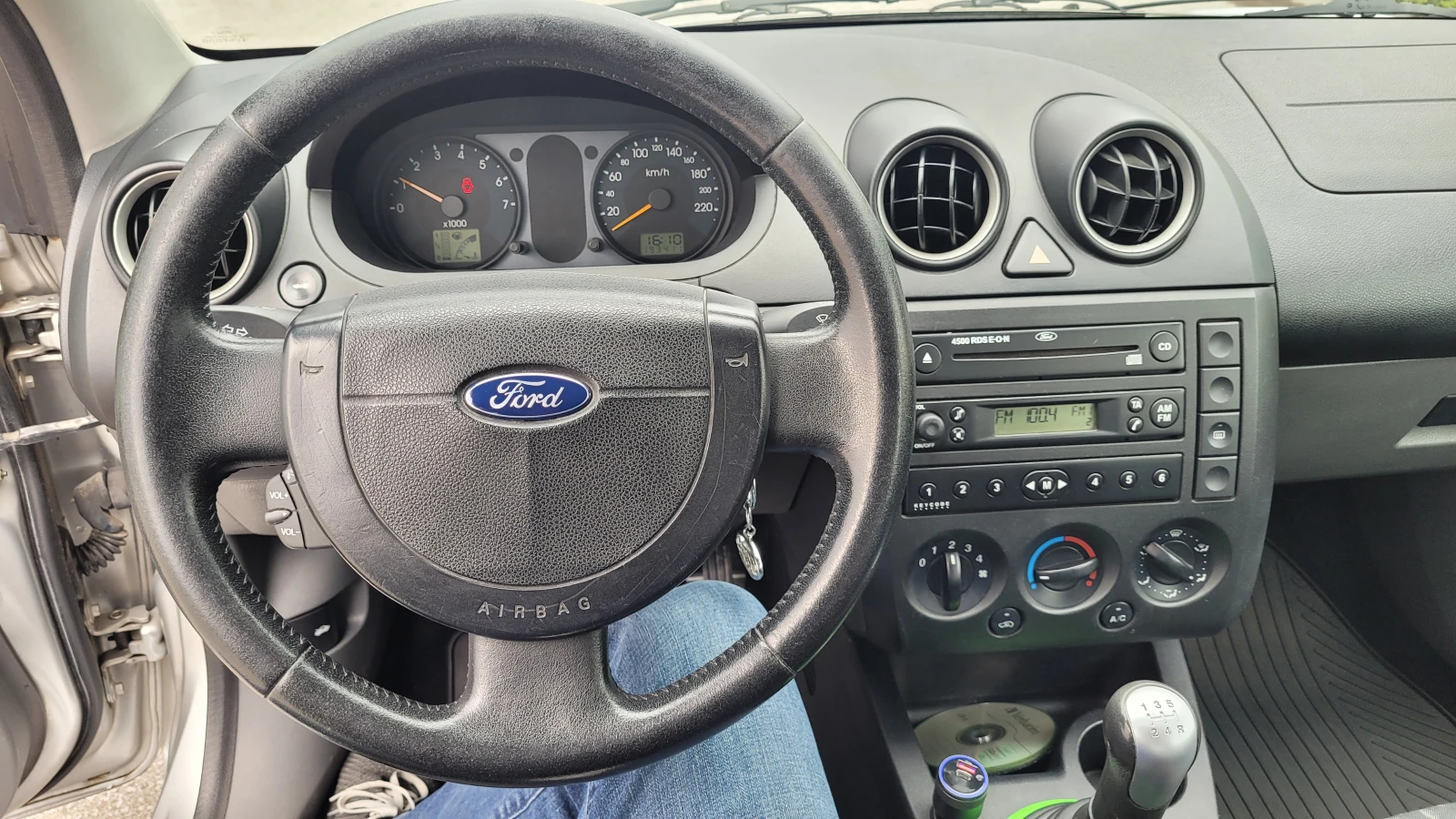 Ford Fiesta  - изображение 7