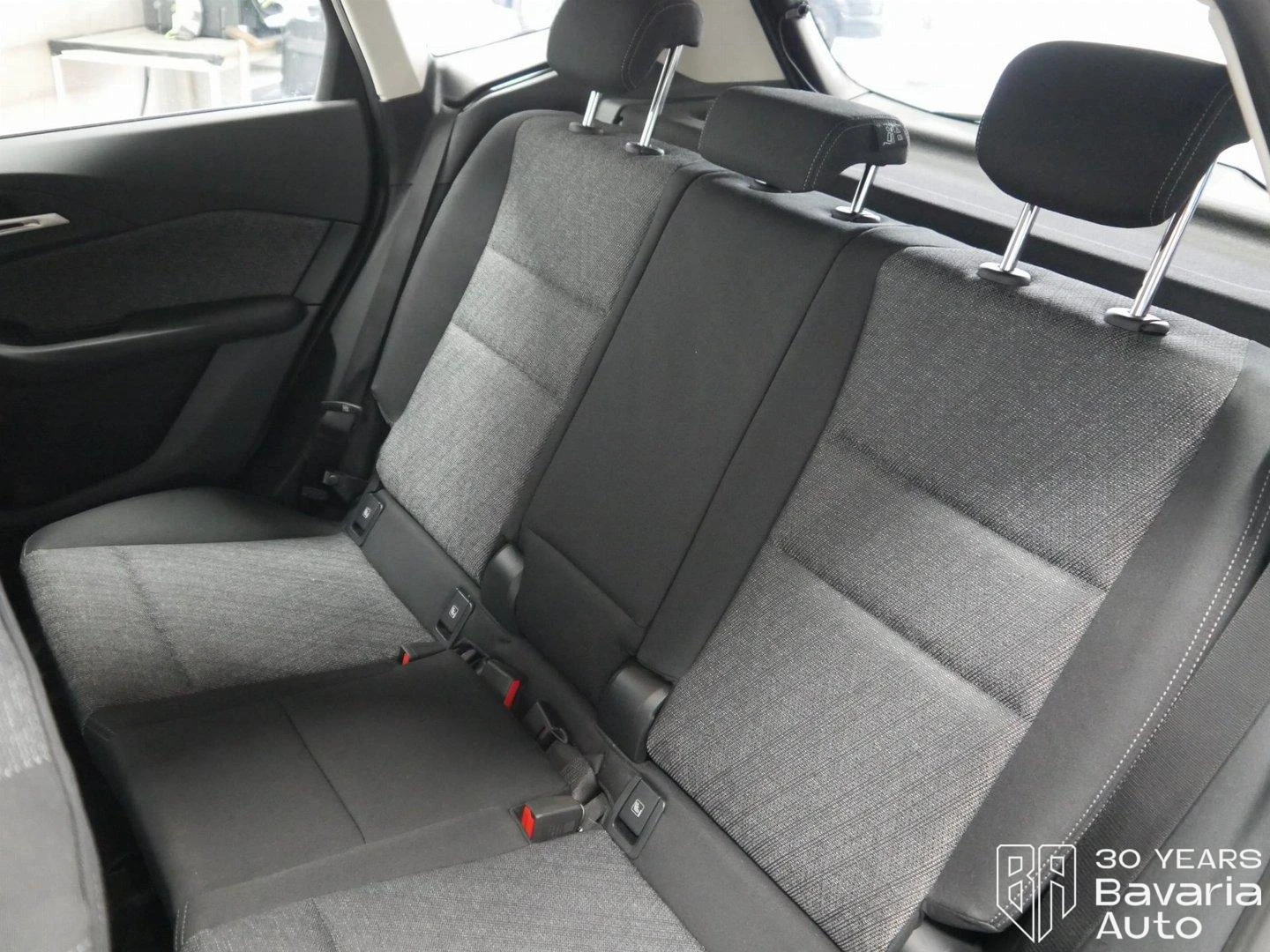 BMW 216 i Active Tourer Steptronic - изображение 8