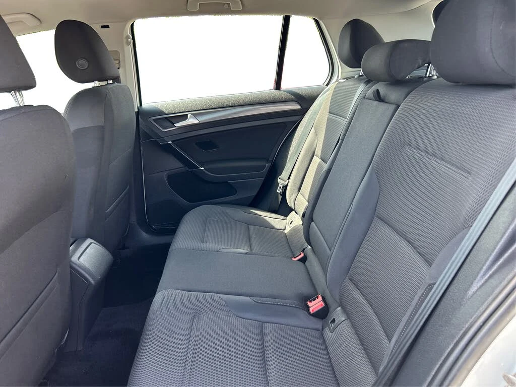 VW Golf Comfortline* Авто-Кредит(ЦЕНА ДО БЪЛГАРИЯ) - изображение 10