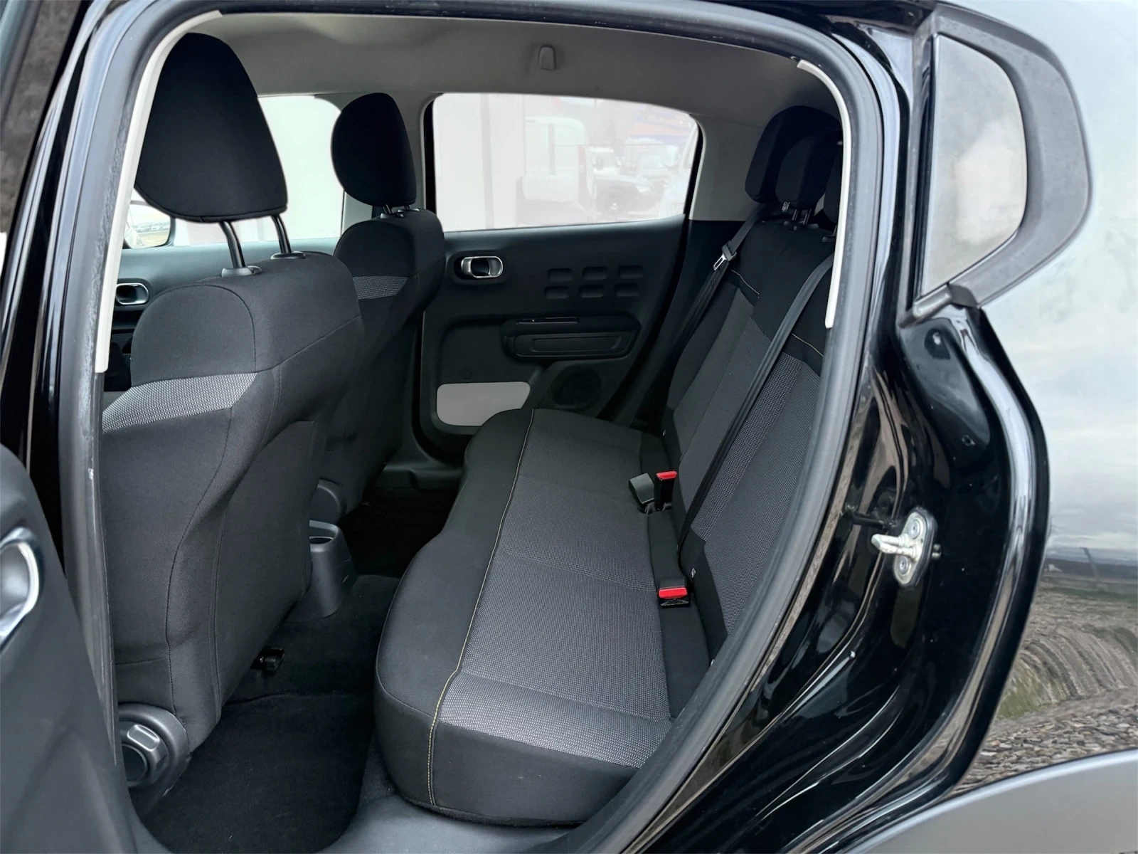 Citroen C3 1.2i/Shine/Euro6 - изображение 8