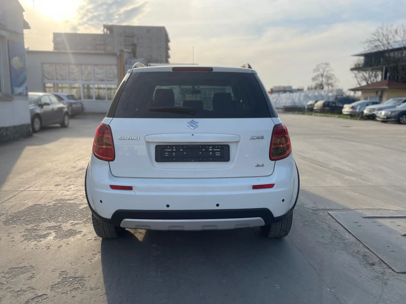 Suzuki SX4 1.6 4х4, снимка 6 - Автомобили и джипове - 53712667