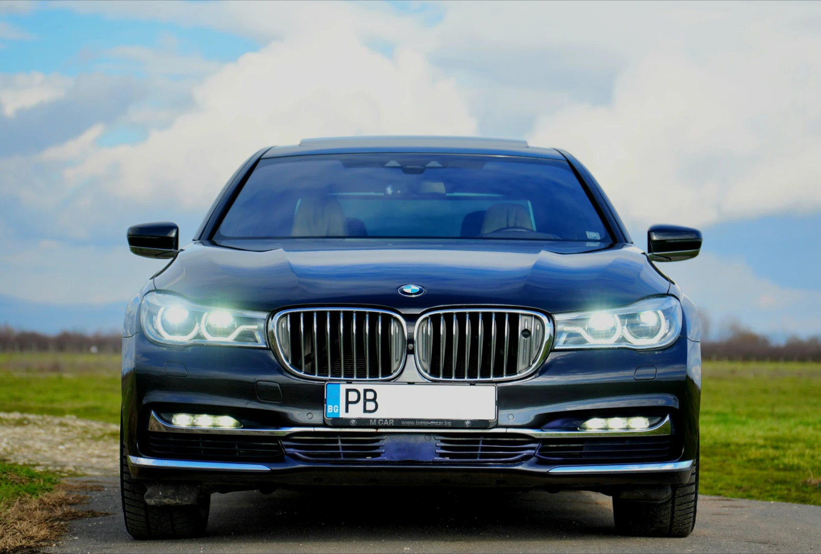 BMW 750 Li xDrive, снимка 5 - Автомобили и джипове - 53940471