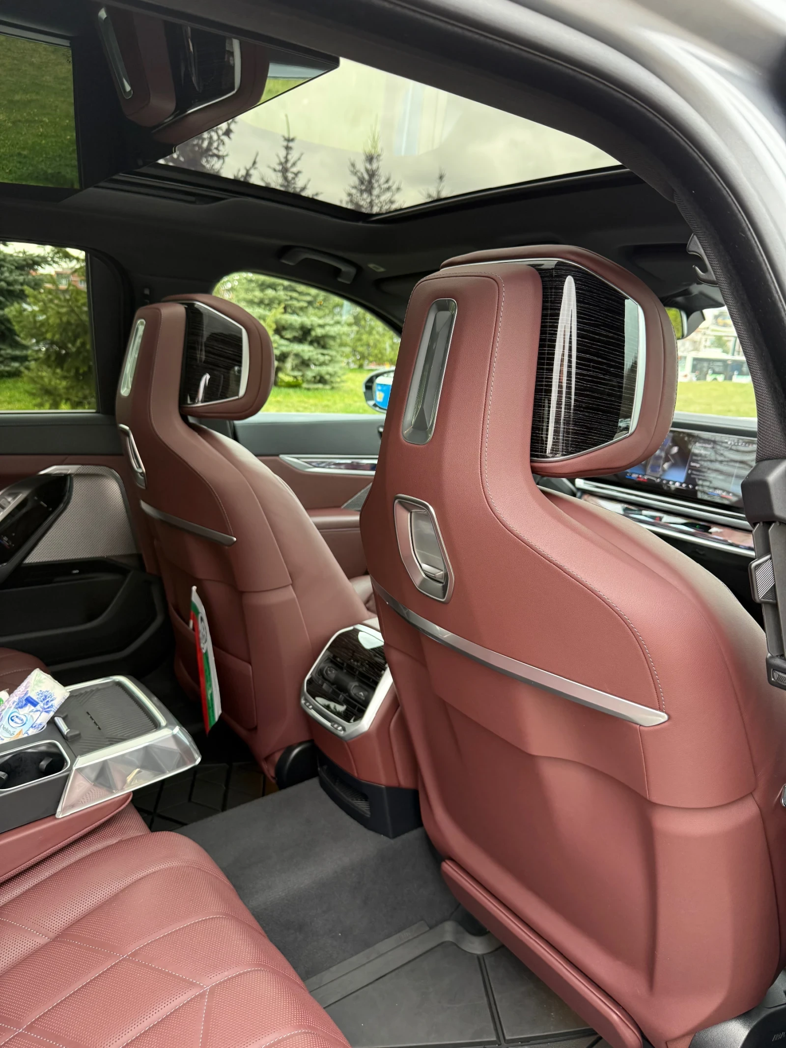 BMW 740 740D M Sport Pro, EL DRS., B&W, 31  TV, Exec.Loung, снимка 16 - Автомобили и джипове - 53949256