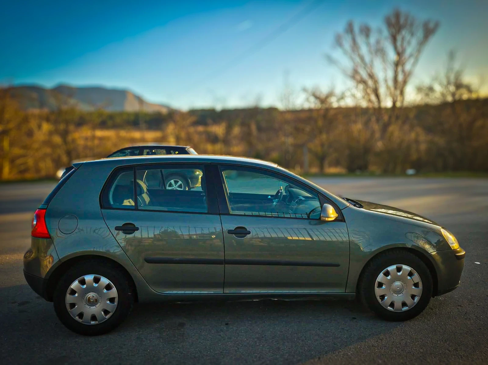 VW Golf, снимка 6 - Автомобили и джипове - 54041193