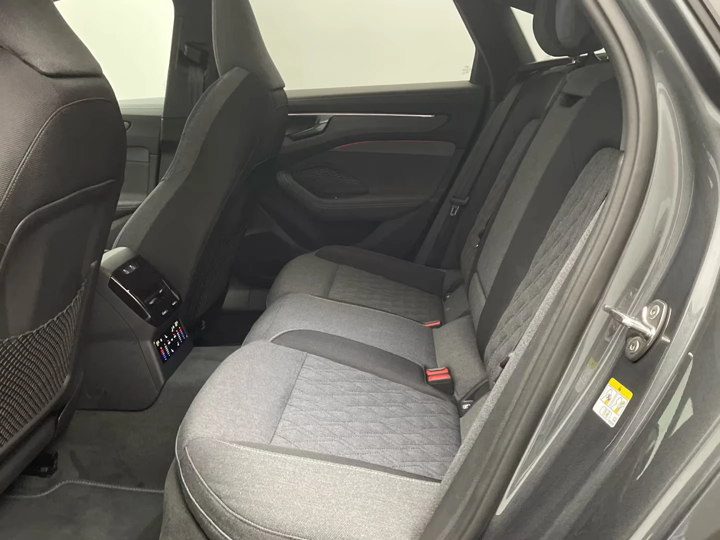 Audi A6 E-HYBRID EDITION-ONE QUATTRO S-LINE 360-CAM B&O | Mobile.bg � ����������� 11