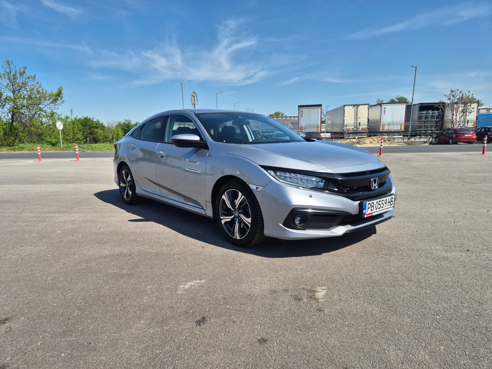 Honda Civic 1.5 i-VTEC Turbo Sport Plus A/T, снимка 7 - Автомобили и джипове - 54340915