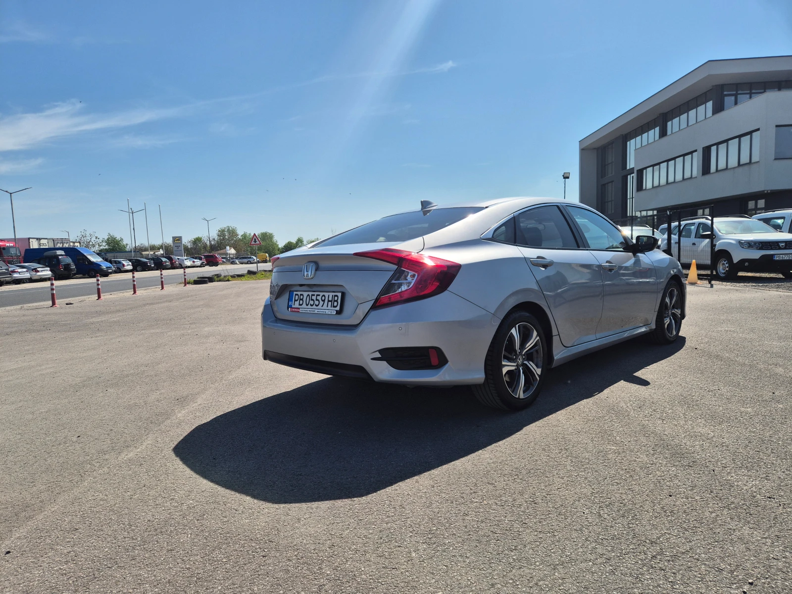 Honda Civic 1.5 i-VTEC Turbo Sport Plus A/T, снимка 5 - Автомобили и джипове - 54340915