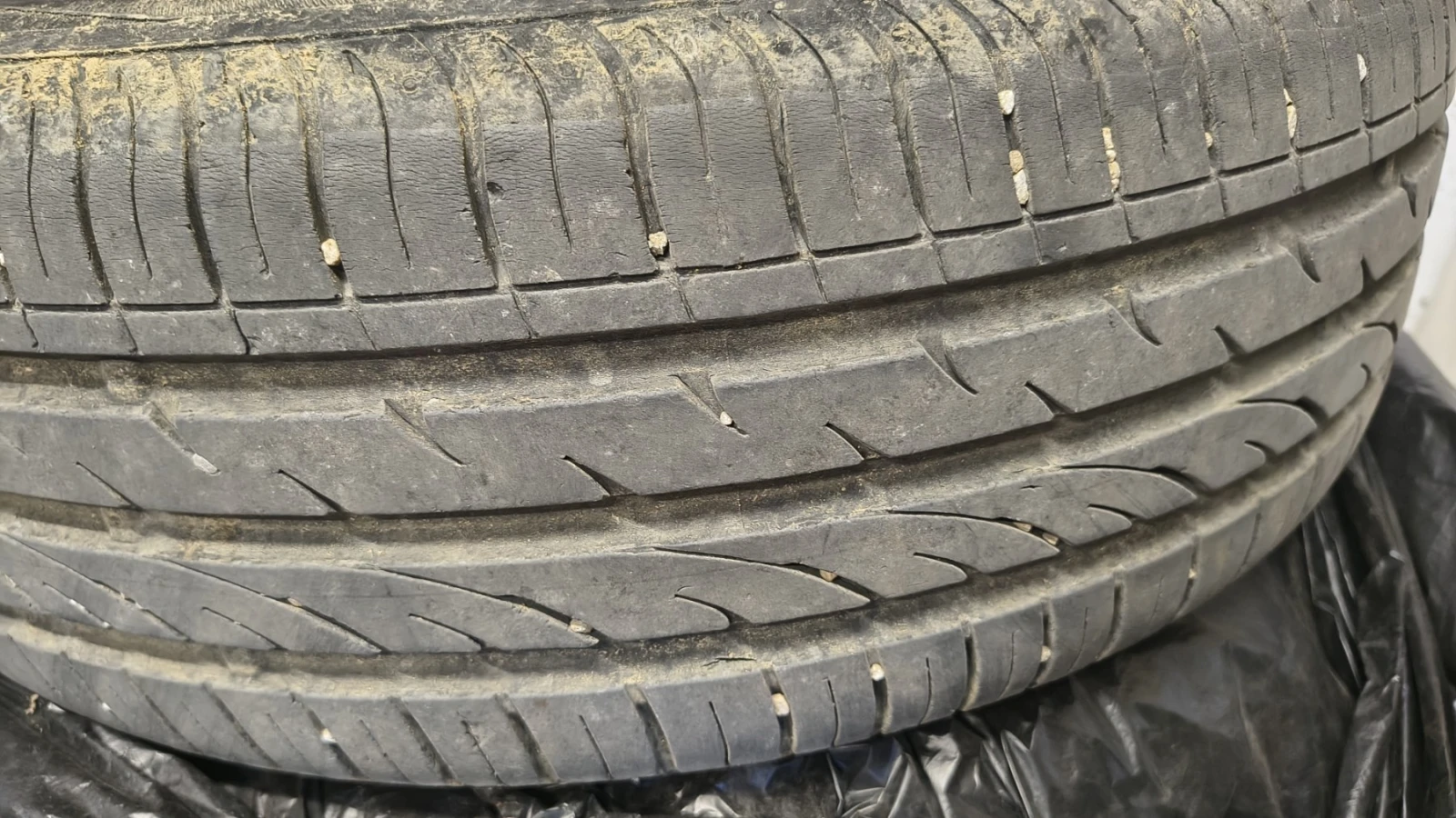 Toyota Yaris 1.3, снимка 17 - Автомобили и джипове - 54340694