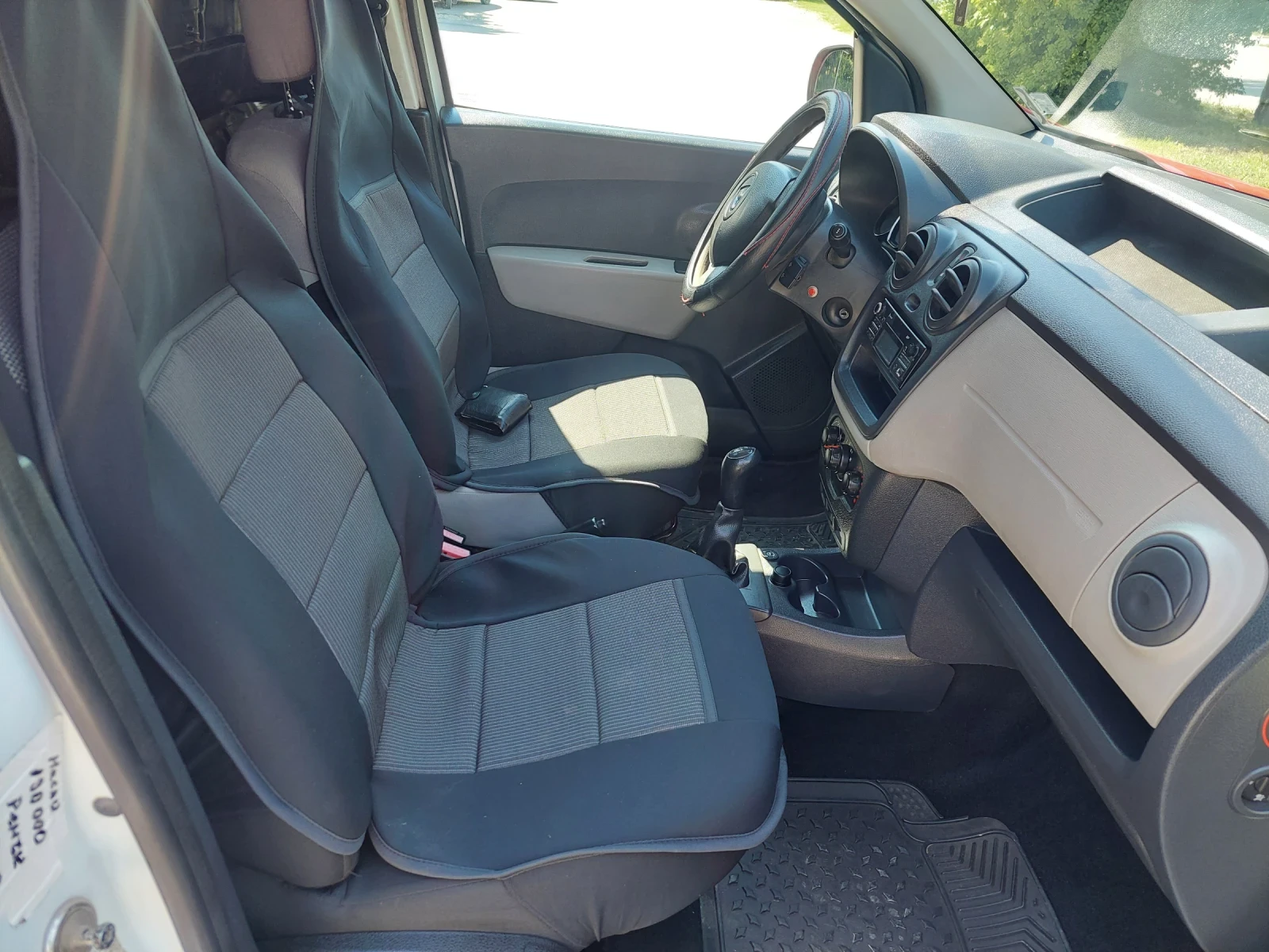 Dacia Dokker, снимка 16 - Автомобили и джипове - 54427552
