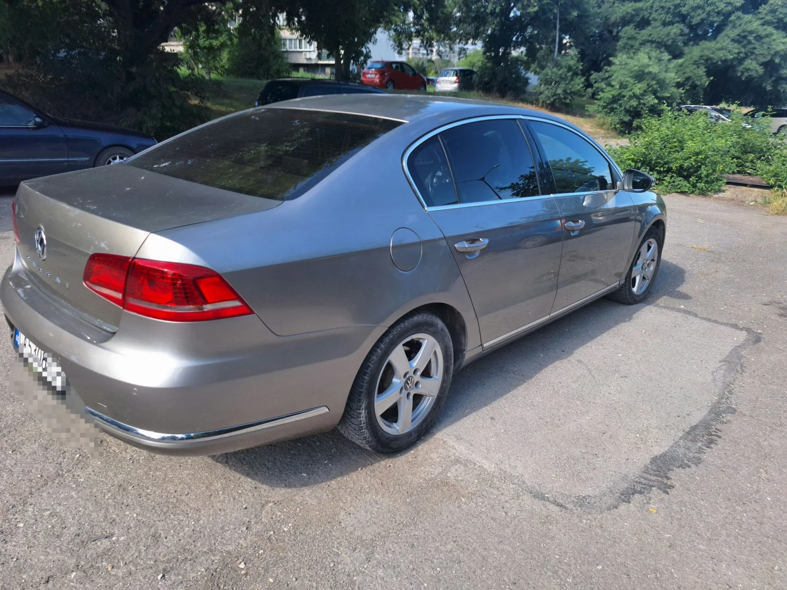 VW Passat, снимка 10 - Автомобили и джипове - 55051821