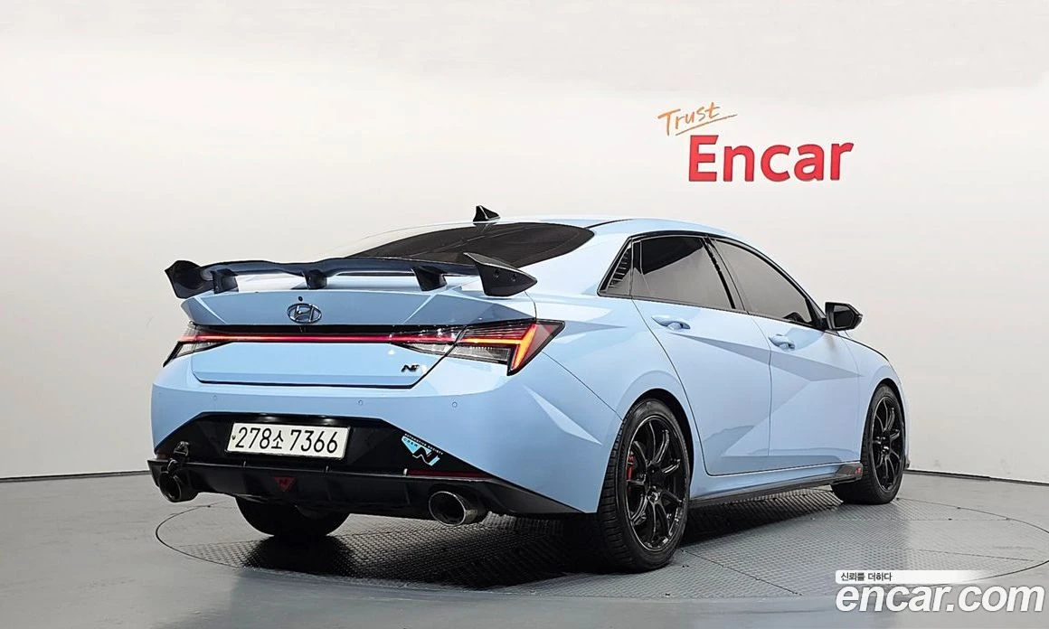 Hyundai Elantra 2.0 N, снимка 2 - Автомобили и джипове - 56155729
