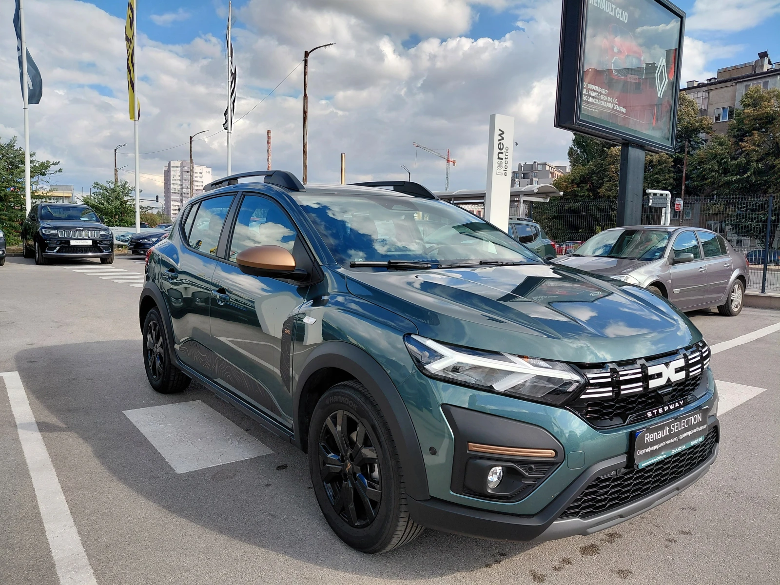 Dacia Sandero Stepway/1.0TCe /100k.c./Газ/Бензин/Expression, снимка 3 - Автомобили и джипове - 56199137