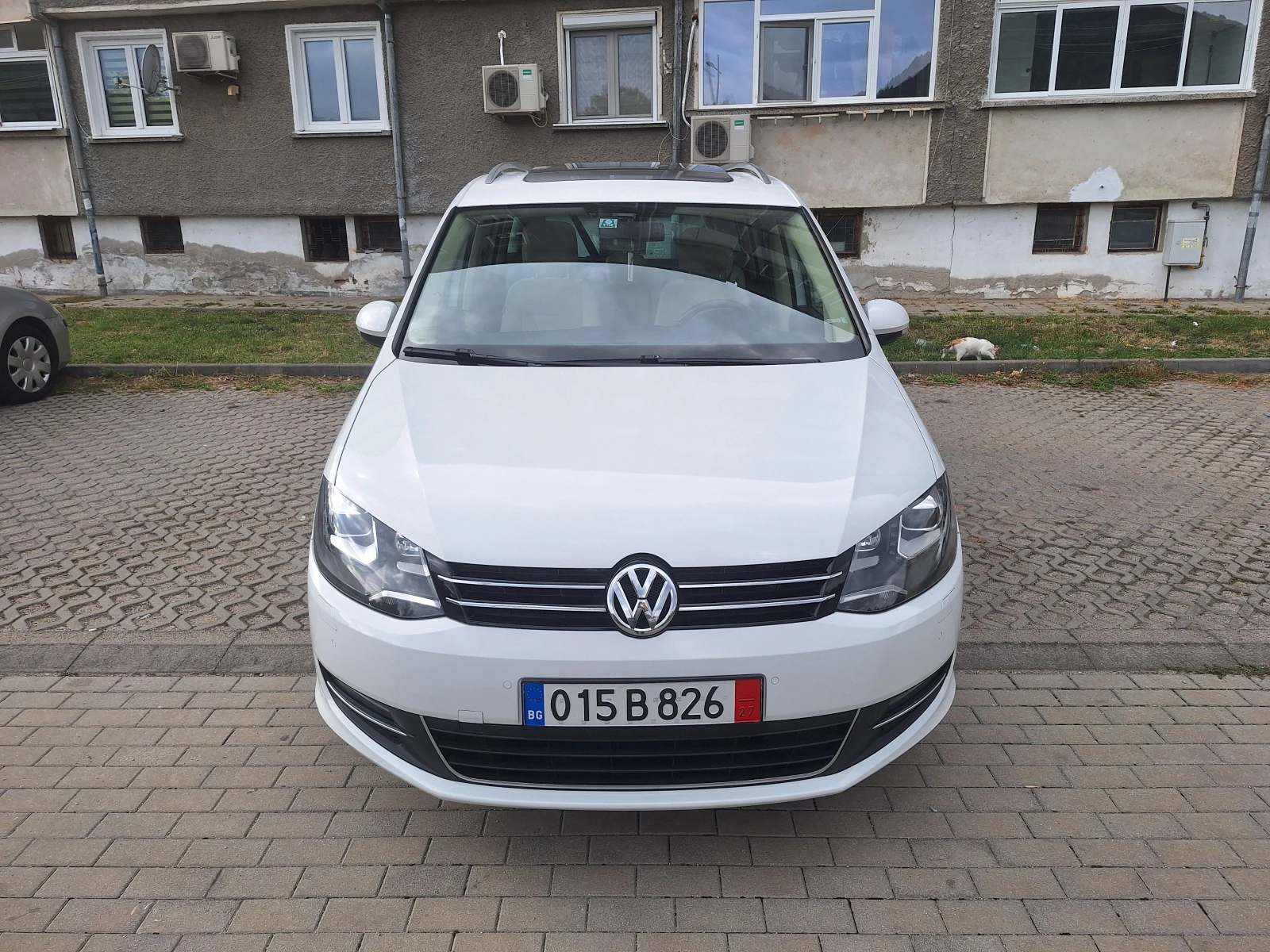 VW Sharan 2.0TDI High Line!Led!Navi!Xenon!Leader, снимка 16 - Автомобили и джипове - 56315316
