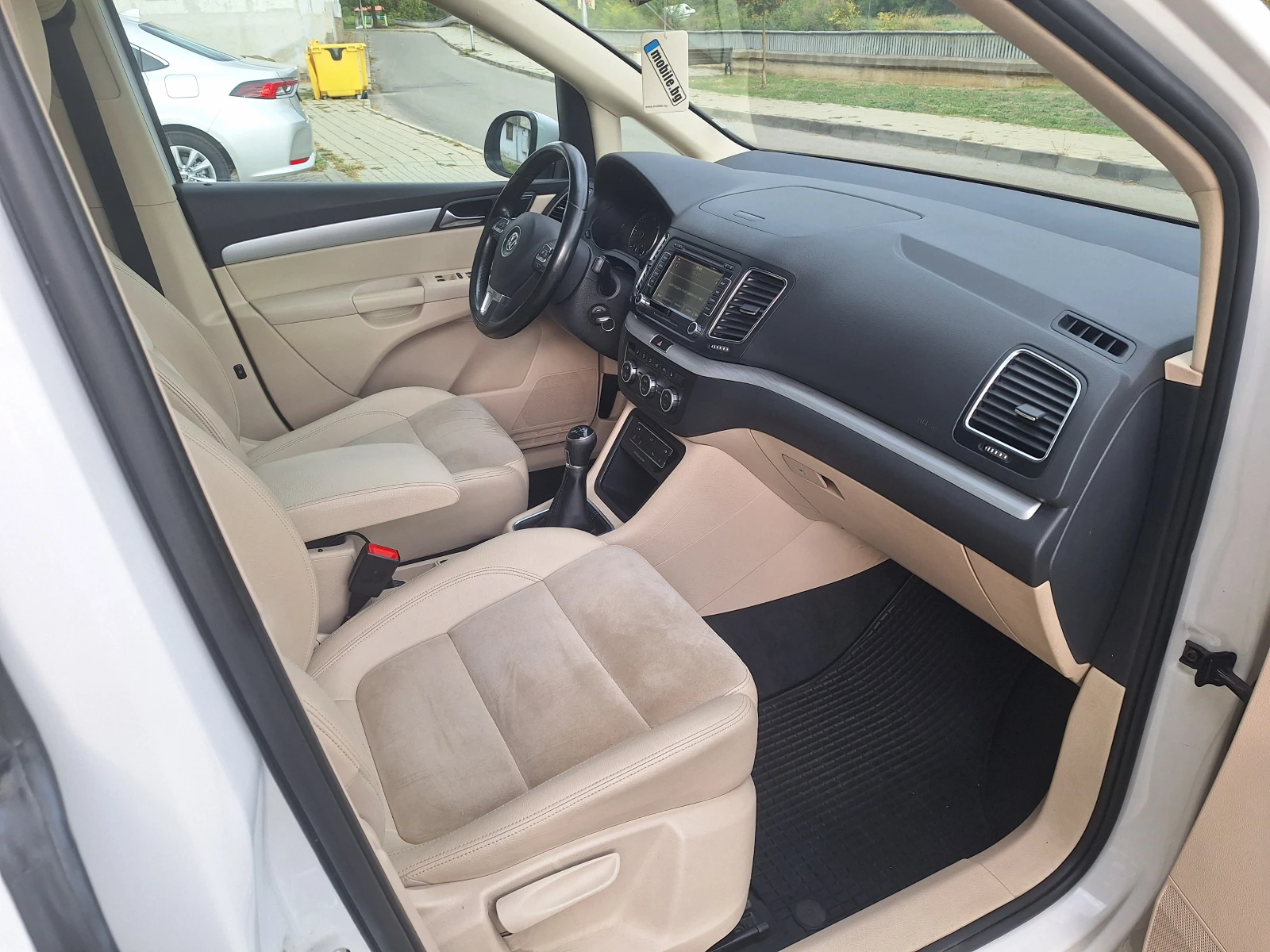 VW Sharan 2.0TDI High Line!Led!Navi!Xenon!Leader, снимка 13 - Автомобили и джипове - 56315316