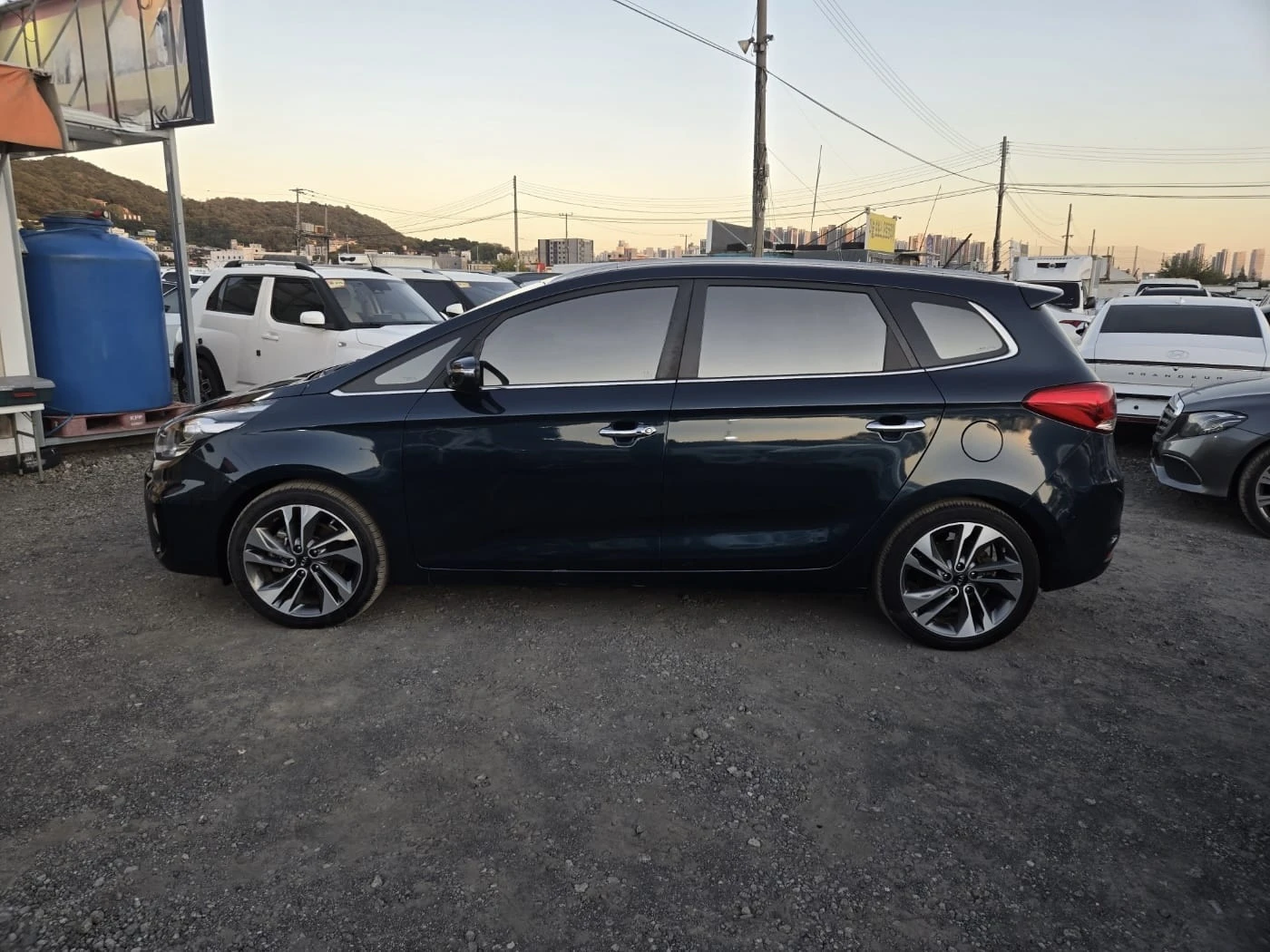 Kia Carens 2.0 LPI Noblesse, снимка 2 - Автомобили и джипове - 56358675