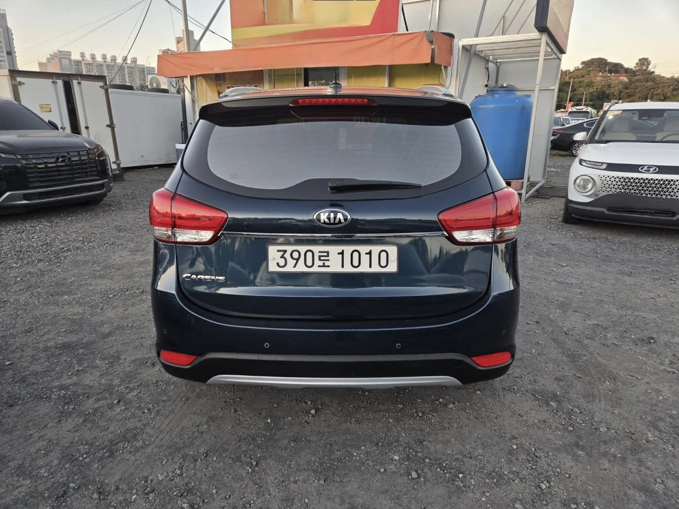 Kia Carens 2.0 LPI Noblesse, снимка 4 - Автомобили и джипове - 56358675