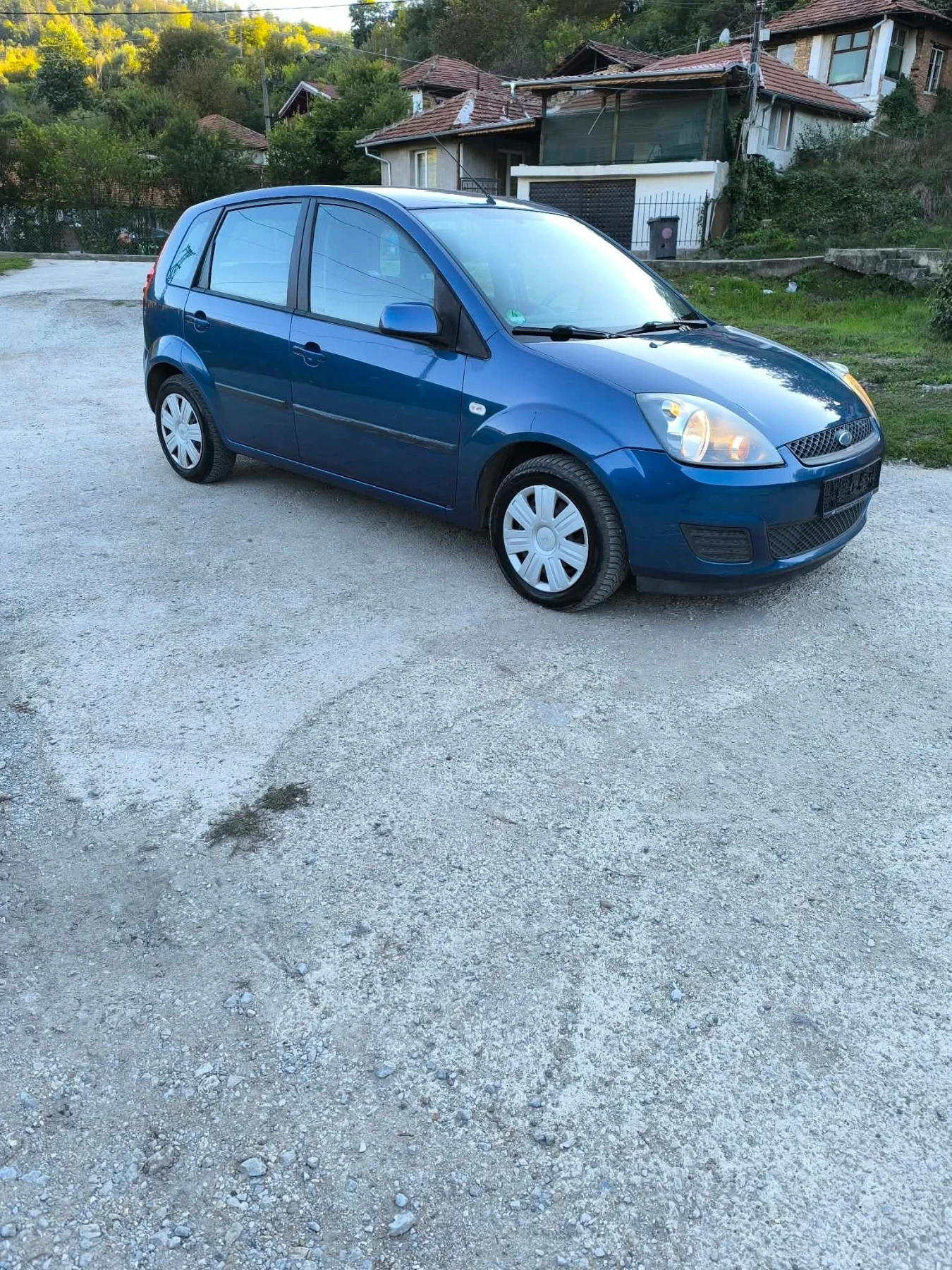 Ford Fiesta, снимка 3 - Автомобили и джипове - 56364432