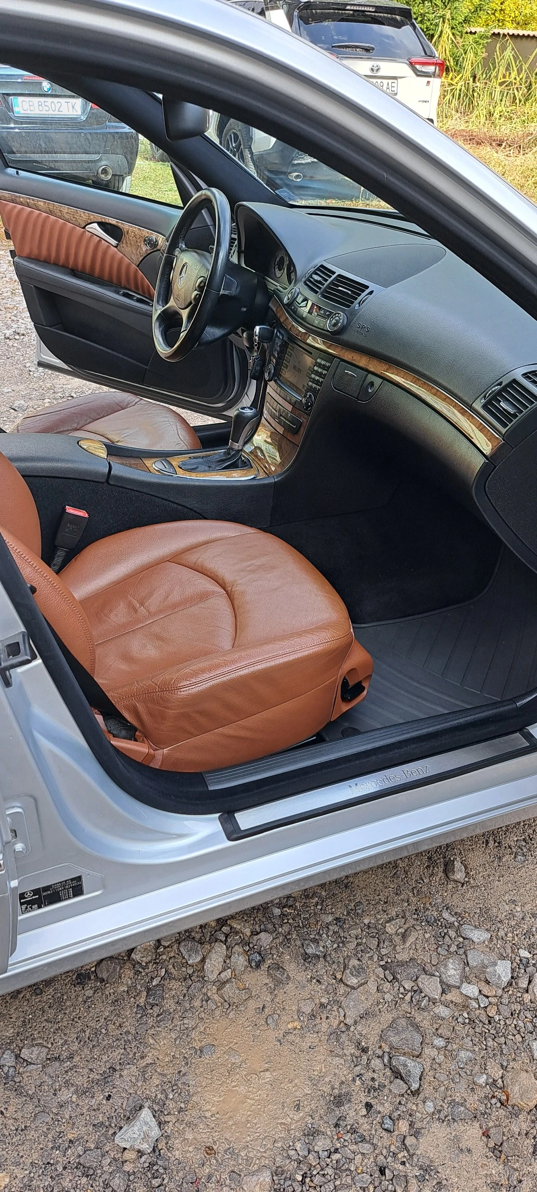 Mercedes-Benz E 320, снимка 8 - Автомобили и джипове - 56533853